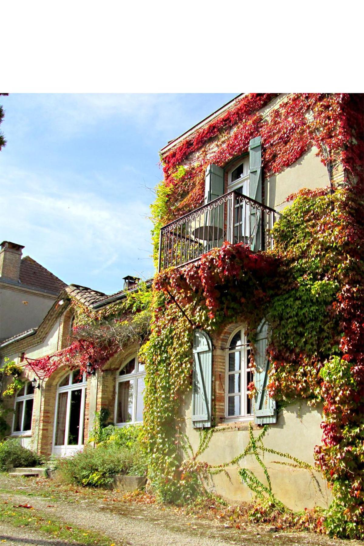 Chambres D'Hotes Le Loubet L'Isle-Jourdain  Luaran gambar